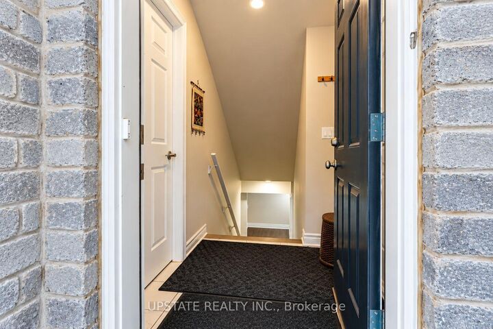 Property Photo:  8 Sage Meadow Crescent (Basement)  ON L6Y 0Y1 