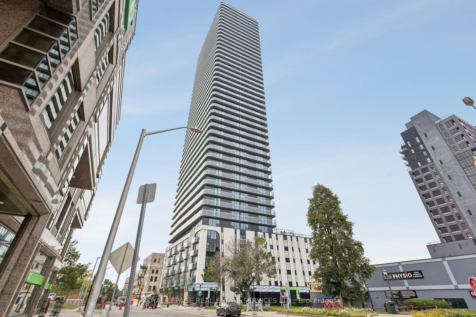 Property Photo: 30 Francis Street S 2408 ON N2G 2A2