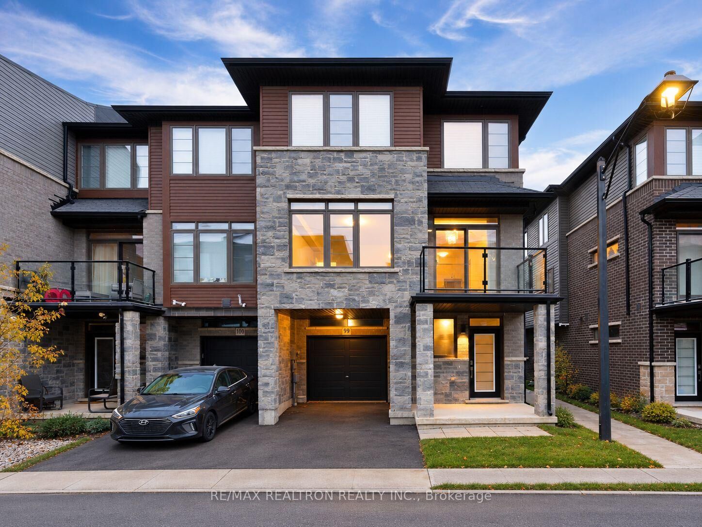 Property Photo:  30 Times Square Boulevard 99  ON L8J 0L8 