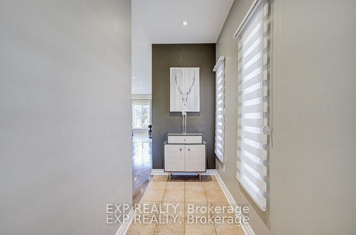 Photo de la propriété:  292 Sheridan Court  ON L3Y 8P9 
