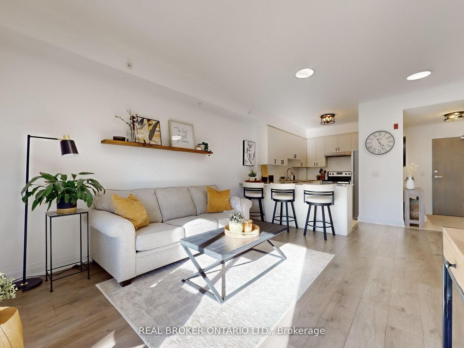 Photo de la propriété:  481 Rupert Avenue 122  ON L4A 1Y7 