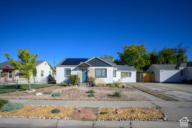 Property Photo: 369 E Oakland Ave S UT 84115