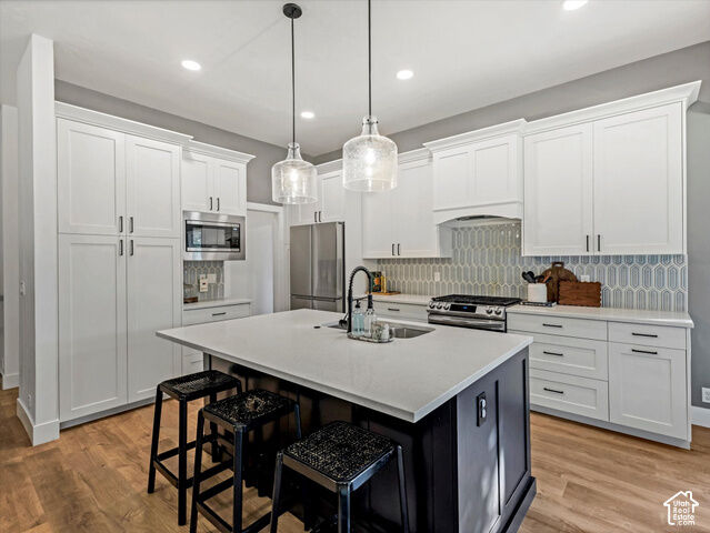 Property Photo: 9422 S Spring Willow Cir UT 84095
