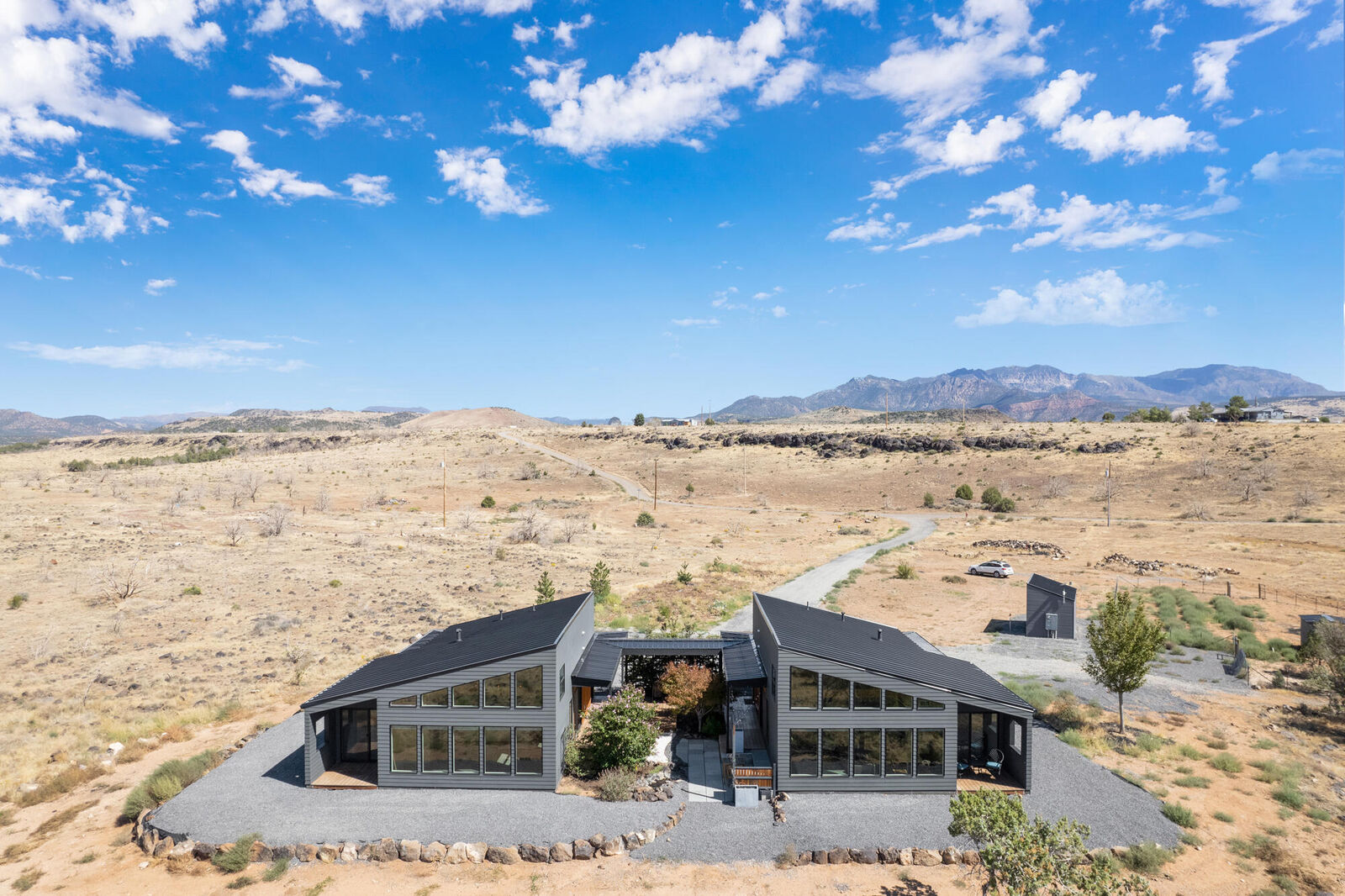 Property Photo:  459 N 610 W  UT 84782 