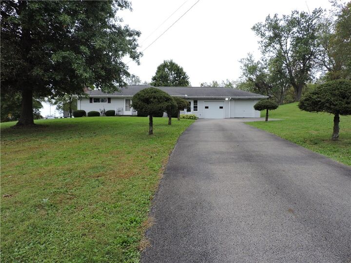 Property Photo:  1440 W Pittsburgh St  PA 15683 