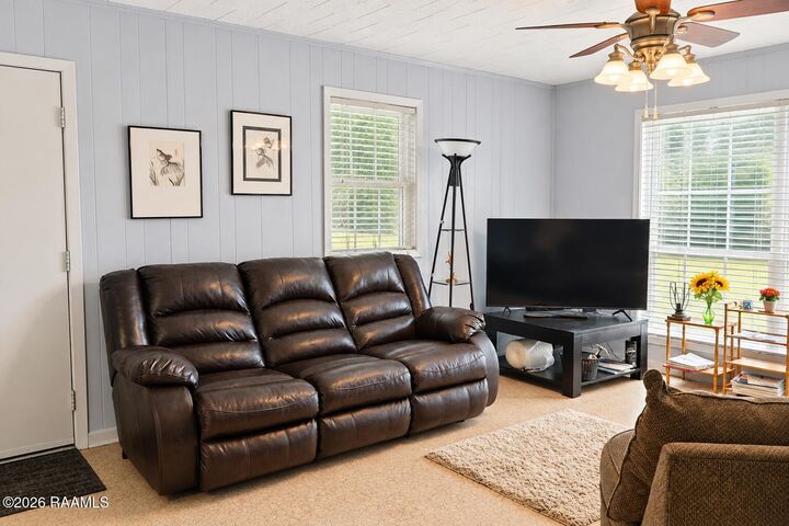 Property Photo:  101 Bloomfield Drive  LA 70520 