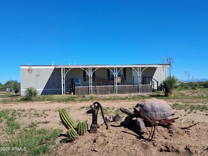 Property Photo: 1744 N Quarter Horse Road AZ 85606