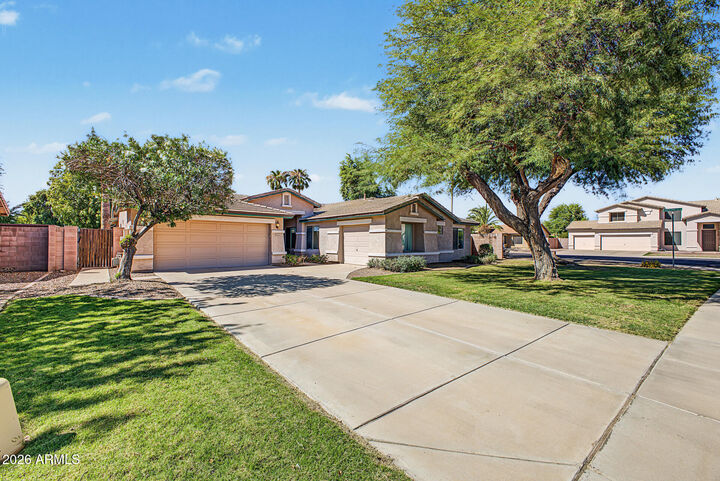 Property Photo:  2132 S Penrose Drive  AZ 85295 