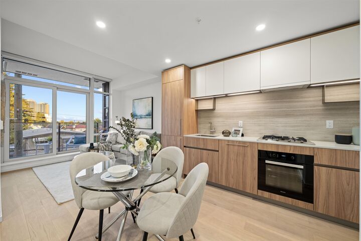 Property Photo:  8486 Oak Street 206  BC V6P 4B1 