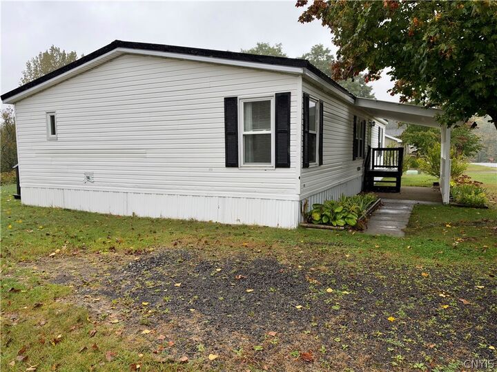 Property Photo: 122 Cedarwood Drive NY 13069
