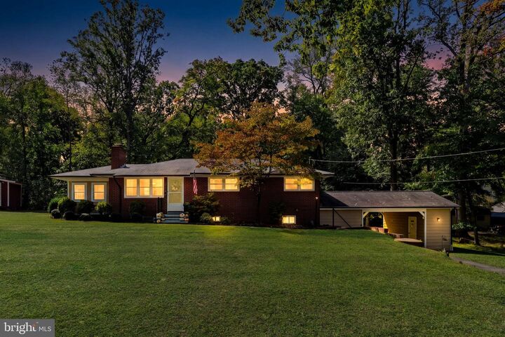 Property Photo:  5177 Albrecht Lane  VA 20187 