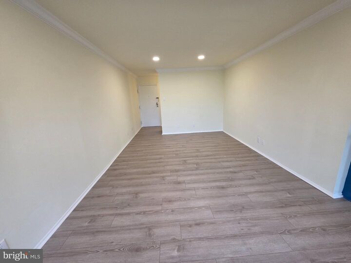 Property Photo:  5009 7th Road S 301  VA 22204 