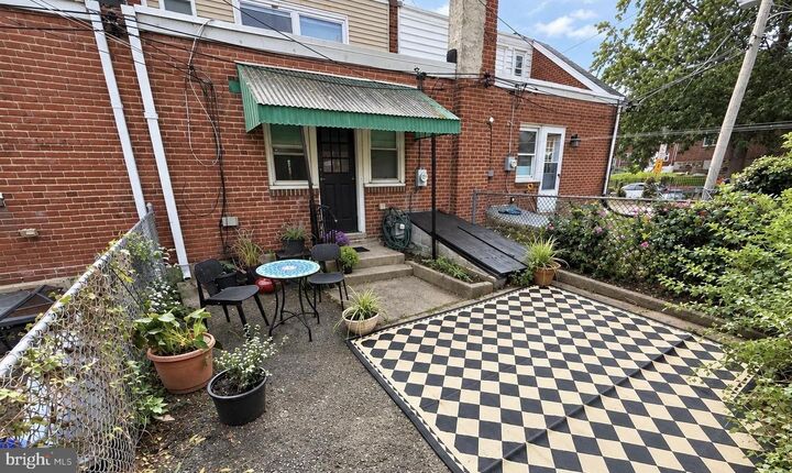 Property Photo:  6929 Ruskin Lane  PA 19082 
