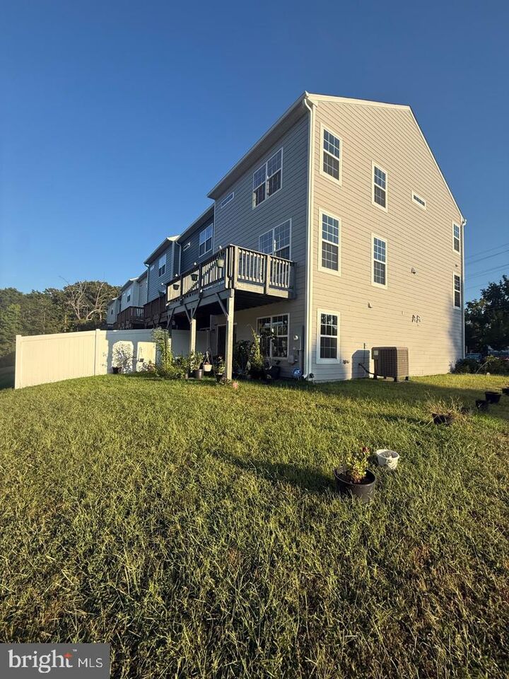 Property Photo:  3715 Allington Court  VA 22408 