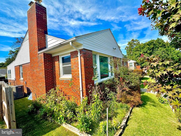 Property Photo:  9708 Saxony Road  MD 20910 