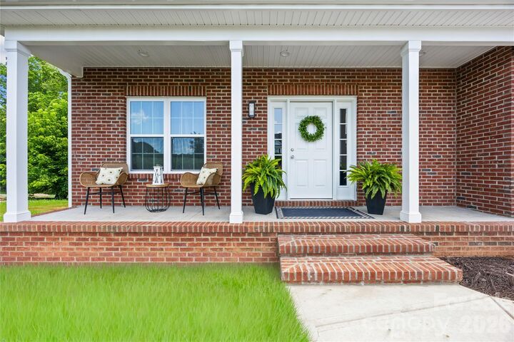 Property Photo:  2630 Polo Lane  NC 28650 