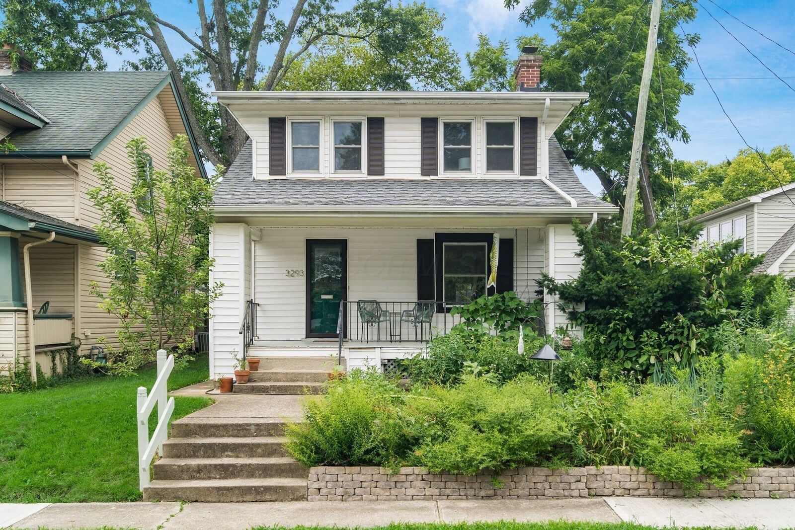 Property Photo: 3293 Milton Avenue OH 43202