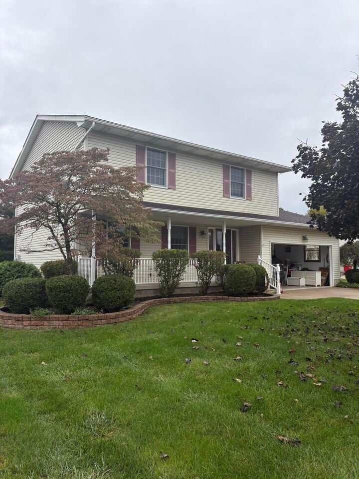 Property Photo: 269 Thames Court OH 43140