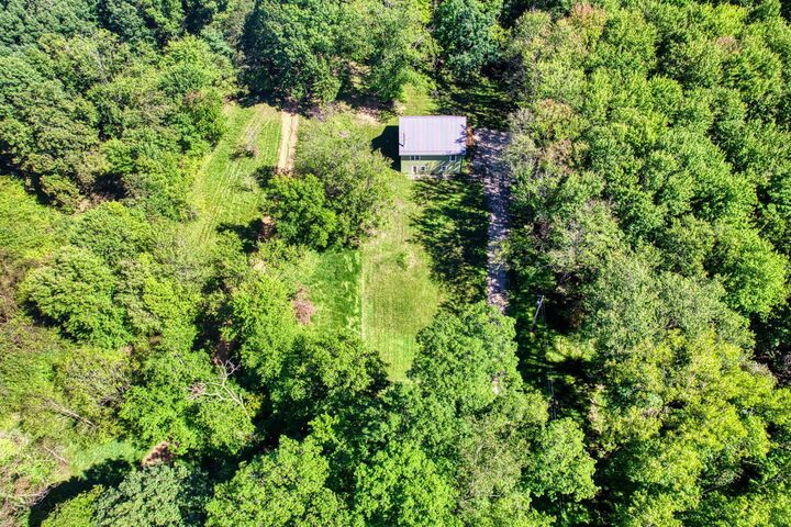 Property Photo:  8235 Pleasant Chapel SE Road  OH 43056 