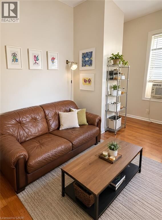 Property Photo:  567 Woolwich Street  ON N1H 3Y4 
