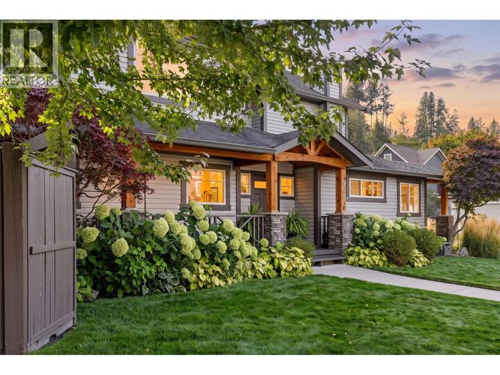 Photo de la propriété: 905 Paret Crescent BC V1W 4X8