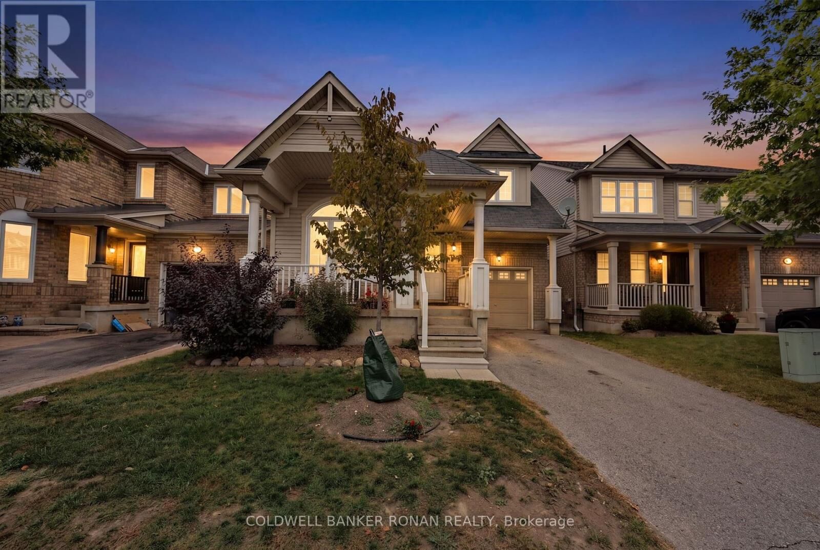 Property Photo: 76 John W Taylor Avenue ON L9R 0C9