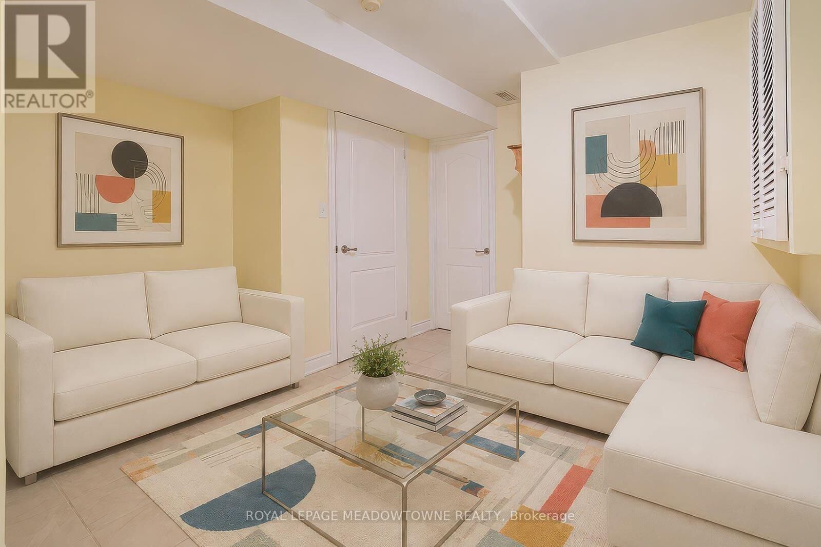 Property Photo:  6407 Alderwood Trail  ON L5N 6W9 