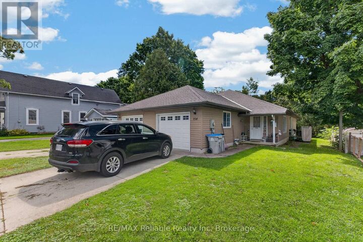 Property Photo:  154&156 Princess Street East  ON N0M 1L0 