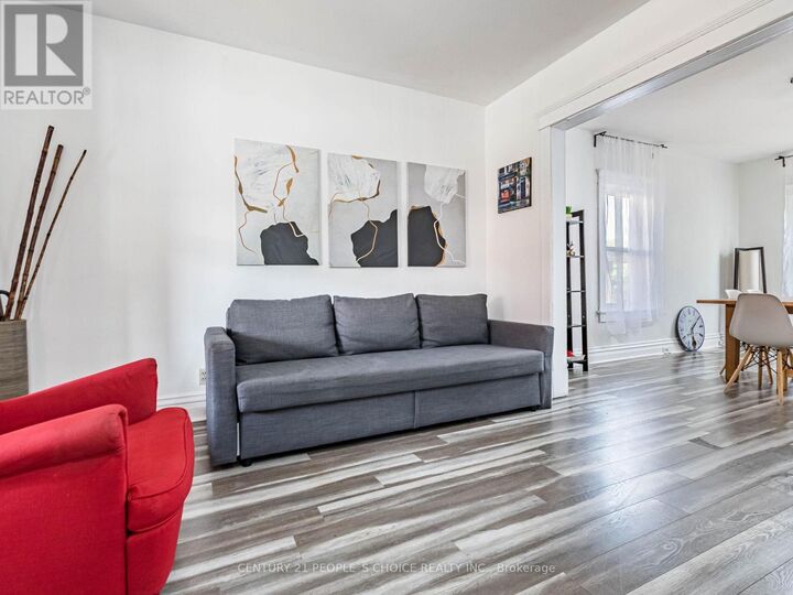 Property Photo:  5001 Kitchener Street  ON L2G 1A9 