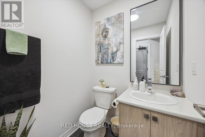 Property Photo:  40 Baynes Way 7  ON L3Z 4M4 