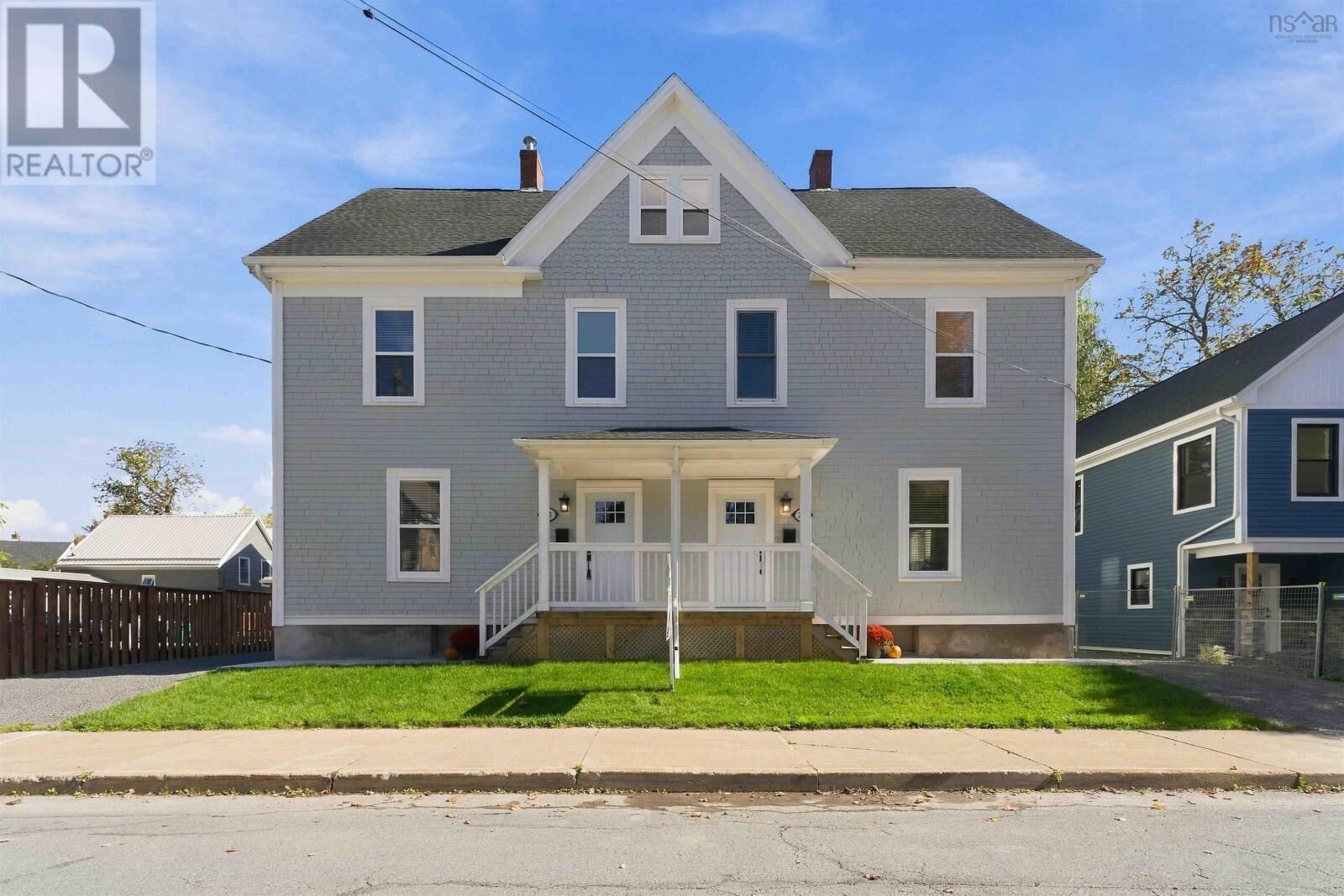 Property Photo:  203 Gray Street  NS B0N 2T0 