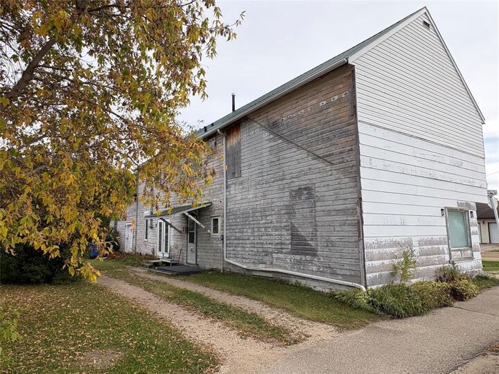 Property Photo: 269 Railway Avenue North MB R0L 0Y0