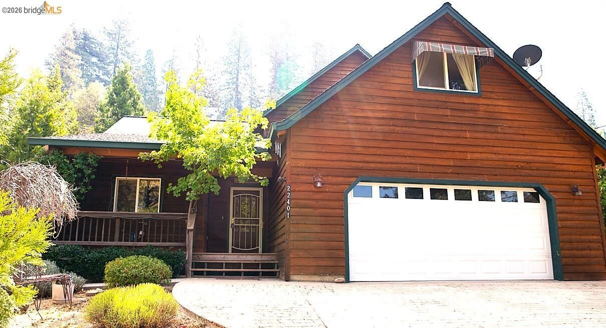Property Photo:  22401 Ridge Rd  CA 95383 