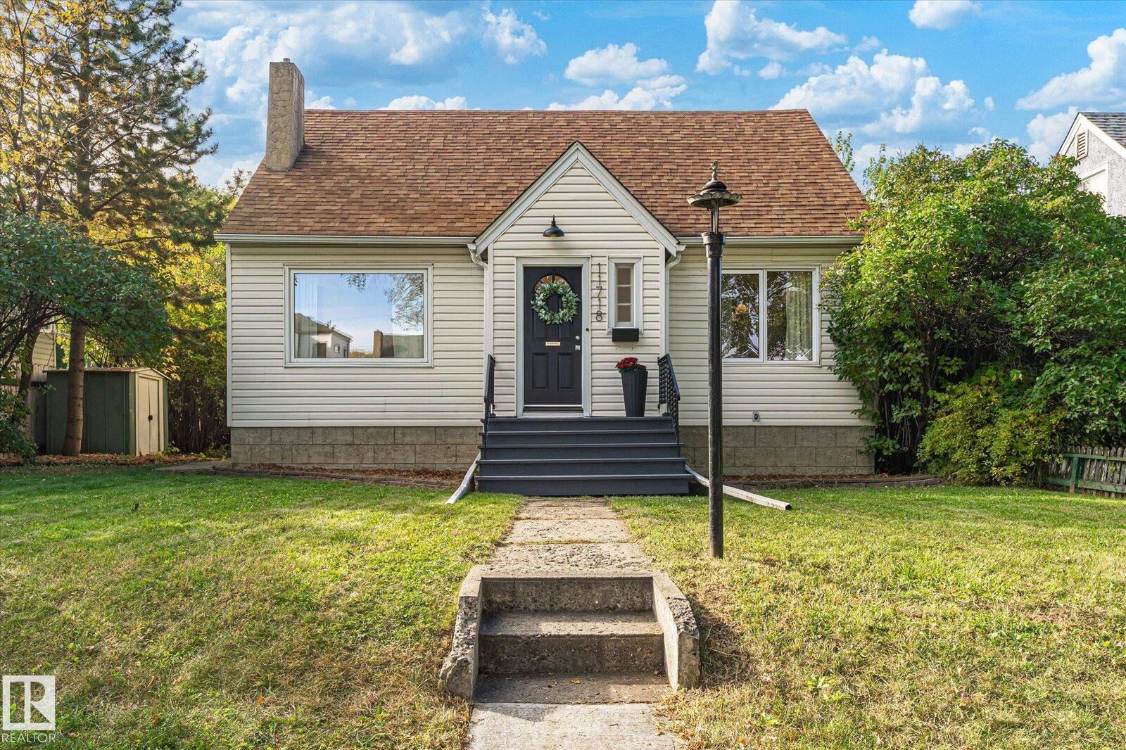 Property Photo:  11718 129 Street NW  AB T5M 0Y7 