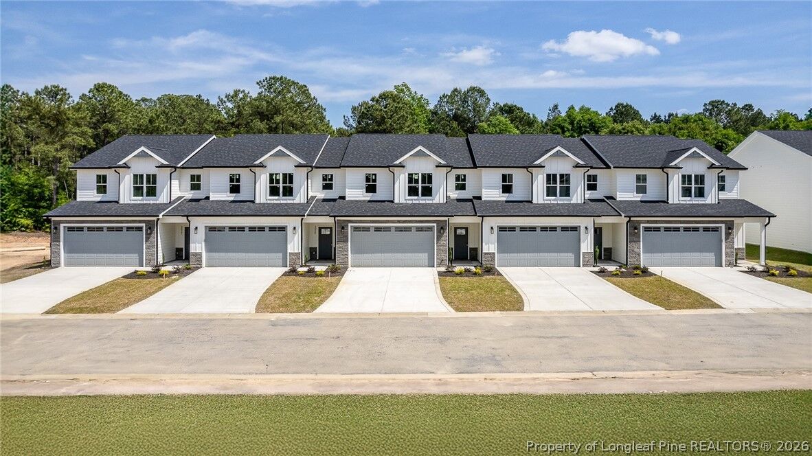 Property Photo: 3016 Candlelight Drive NC 28311