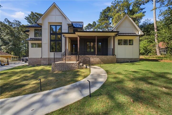 Property Photo:  450 Dix Lee On Drive  GA 30214 
