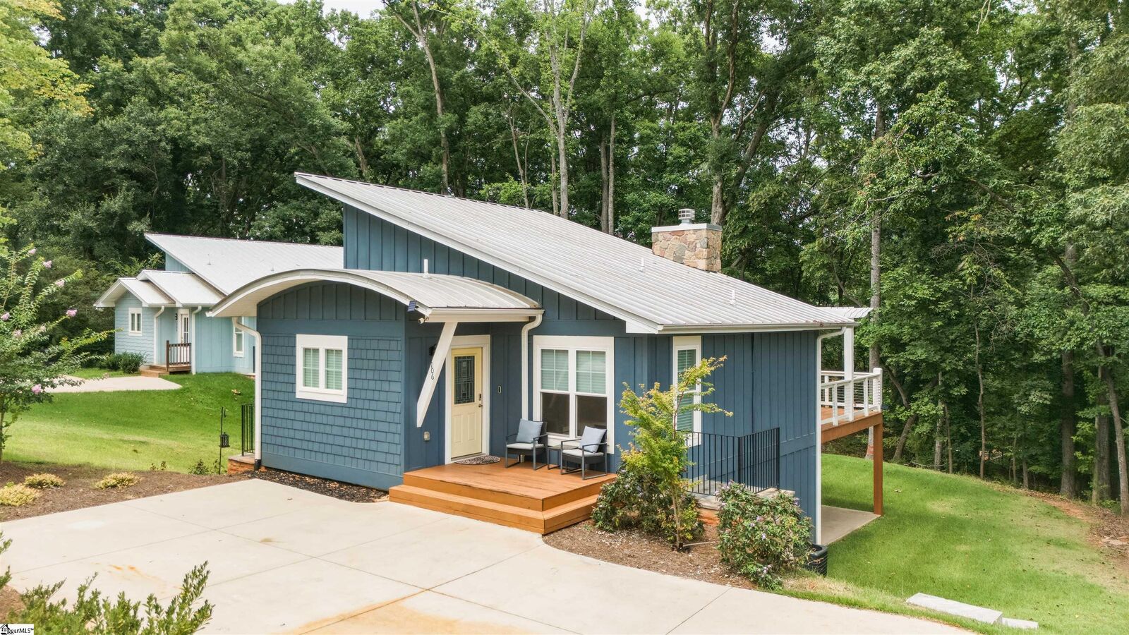 Property Photo:  106 Jarrett Road  SC 29626 