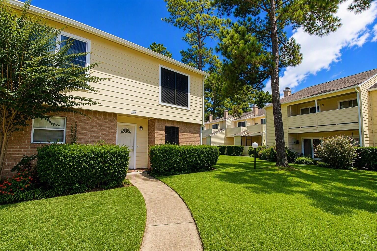 Property Photo:  14515 Wunderlich Drive 1413  TX 77069 
