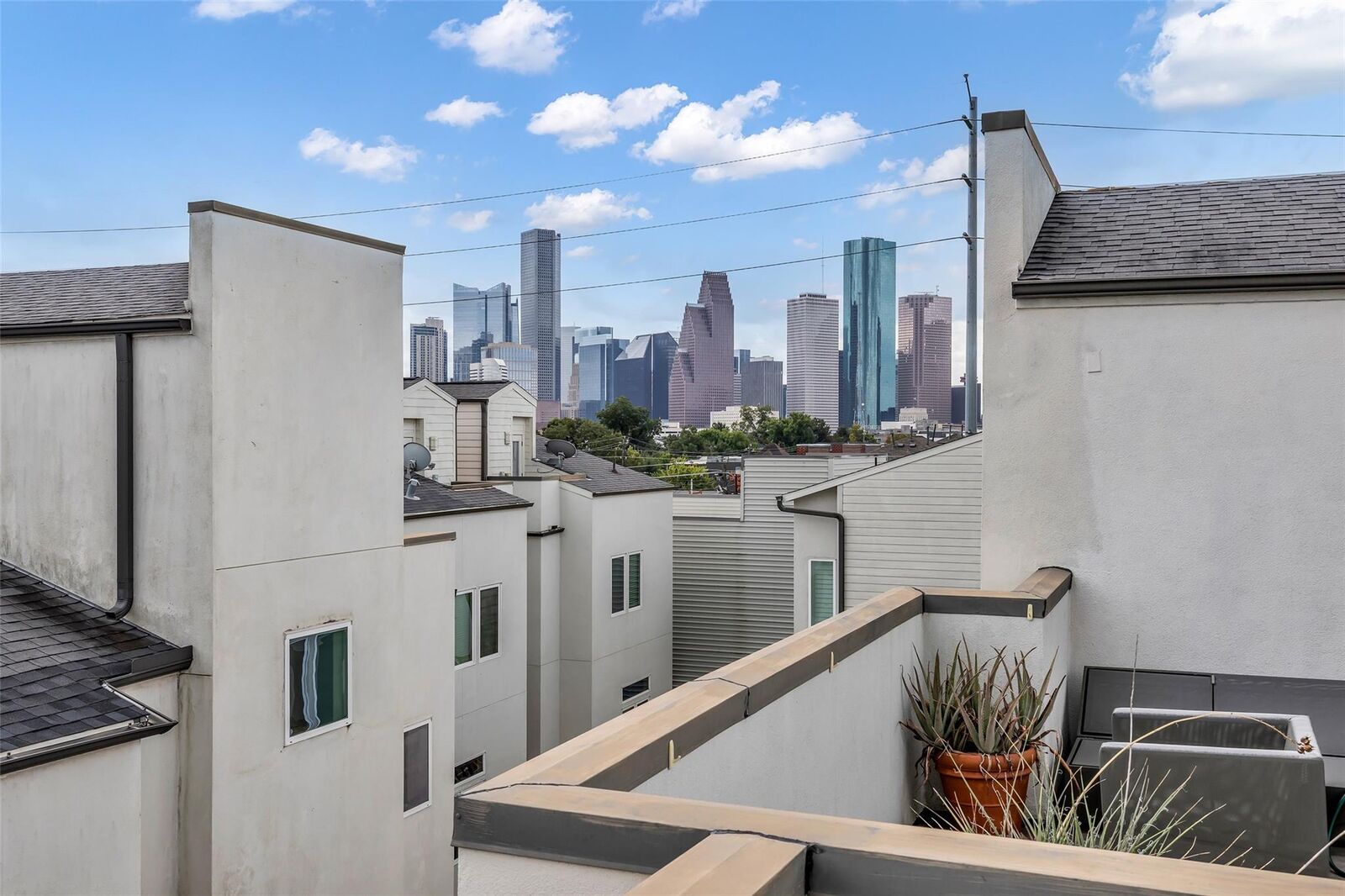 Property Photo:  1513 Spring Street A  TX 77007 