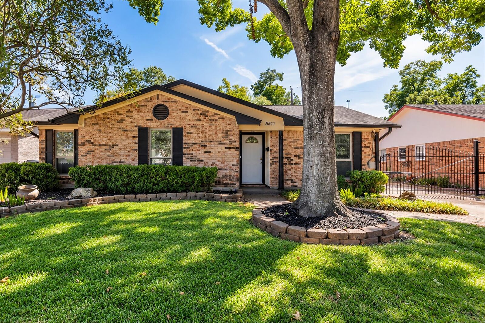 Property Photo: 5511 Hialeah Drive TX 77092