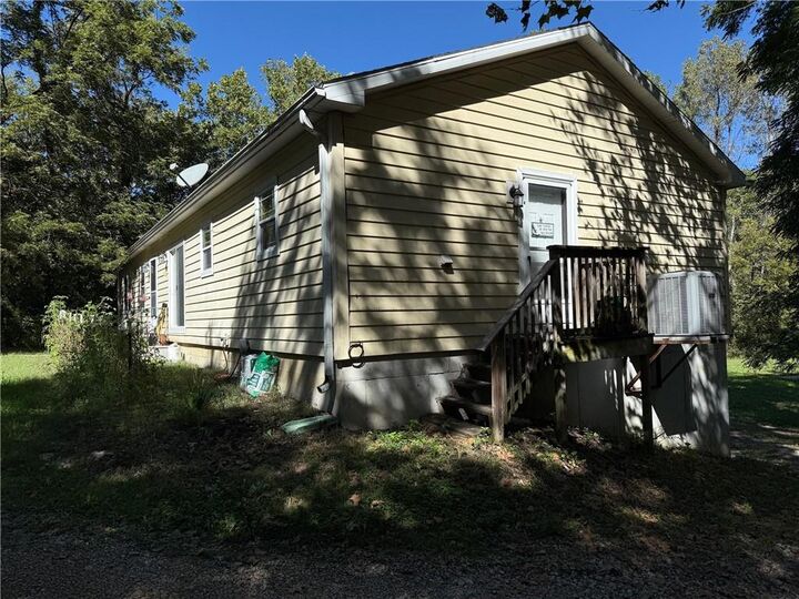 Property Photo: 8888 SE Hwy 69 Highway MO 64429
