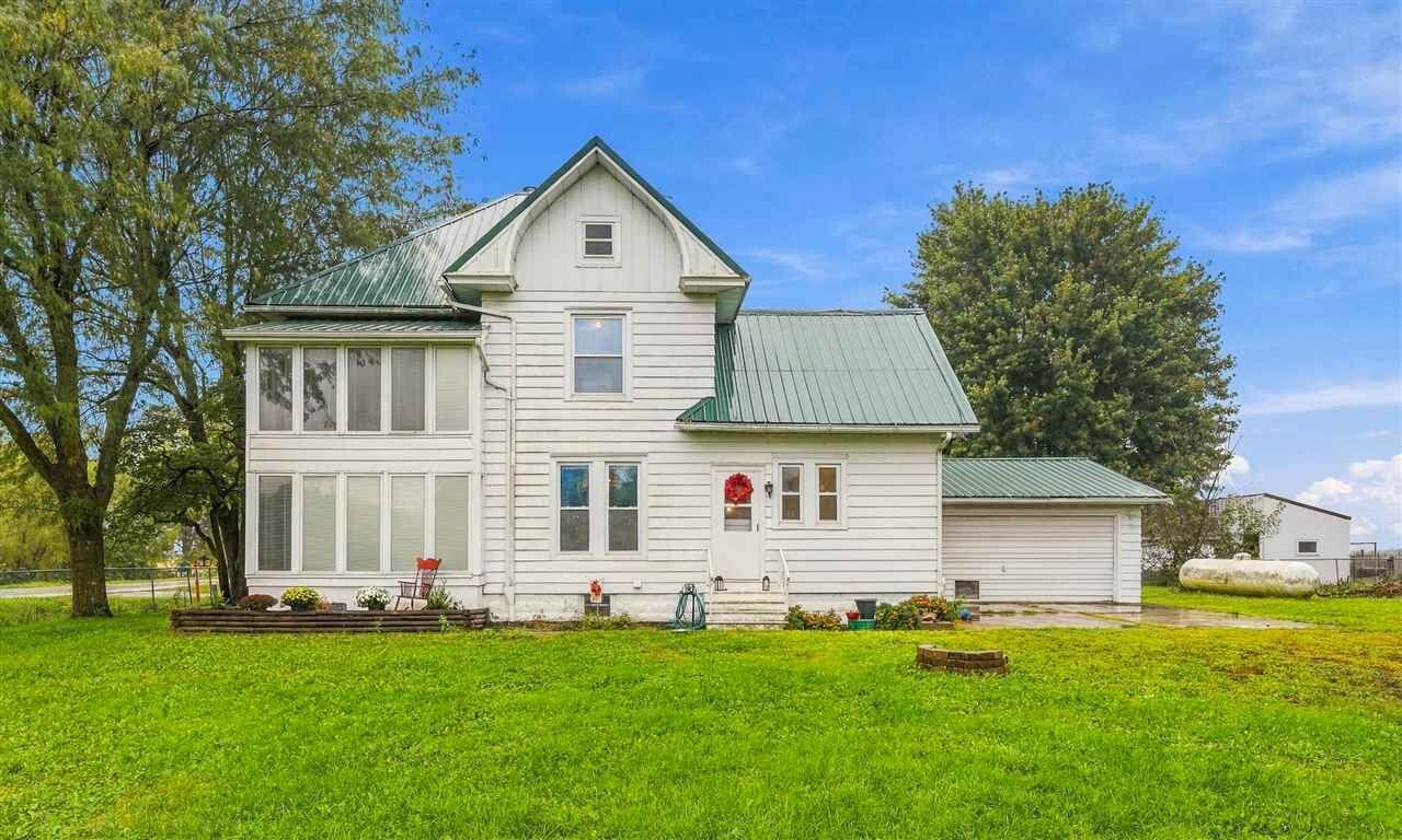 Property Photo:  1157 Raspberry  IA 52540 