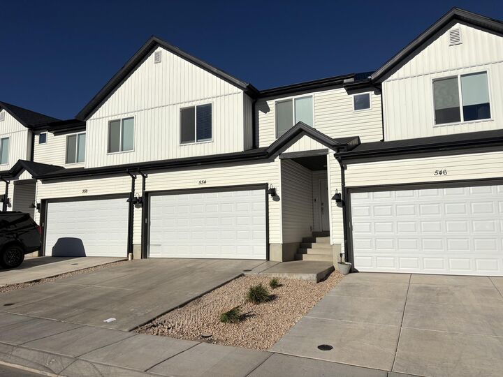 Property Photo:  554 S Rockwell Ln  UT 84720 
