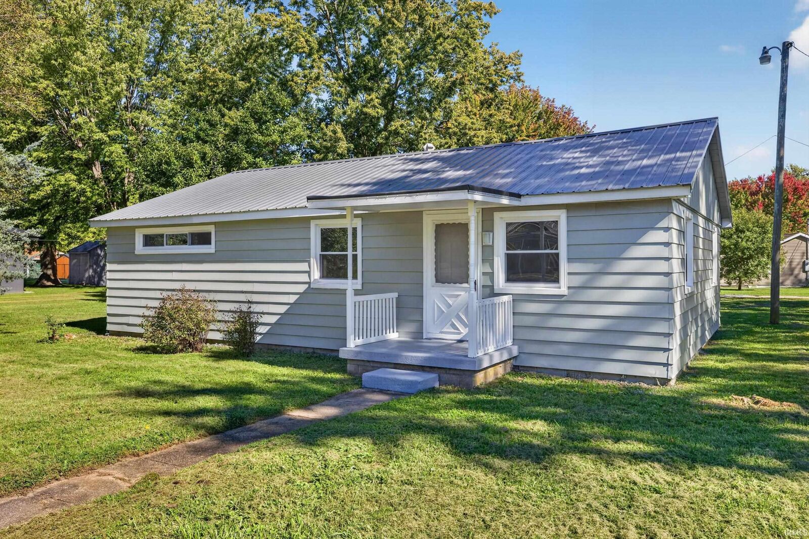 Property Photo: 1318 N Main Street IN 46928-1009