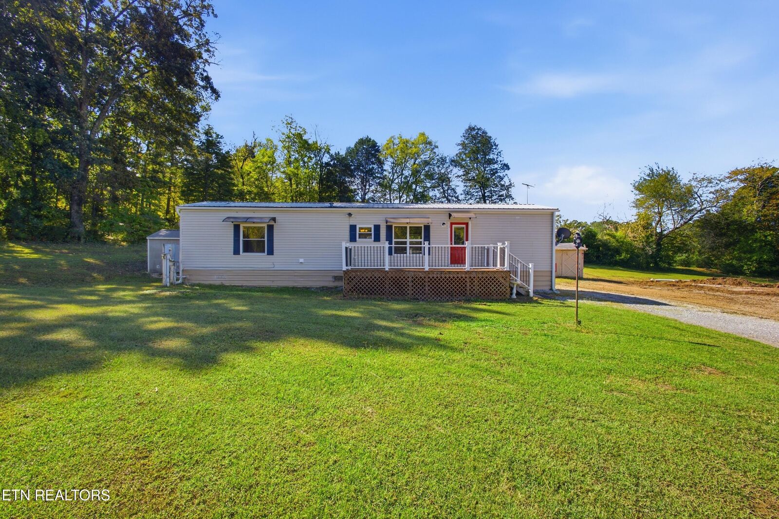 Property Photo:  198 Crabtree Hollow Rd  TN 37880 