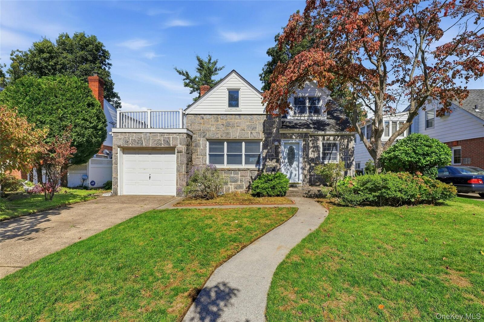 Property Photo:  41 Oak Drive  NY 11040 