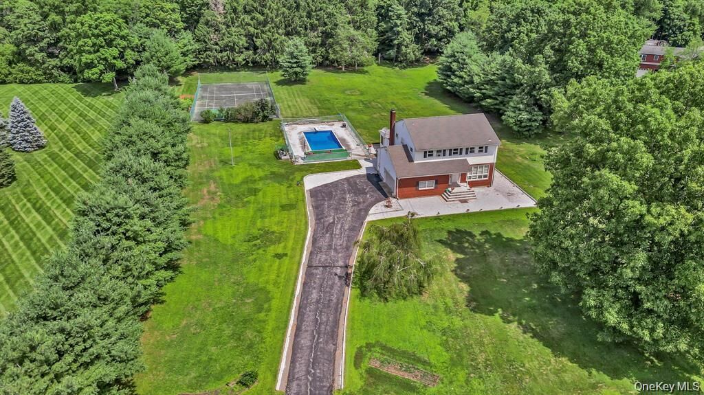 Property Photo: 6 Kuchler Drive NY 12540