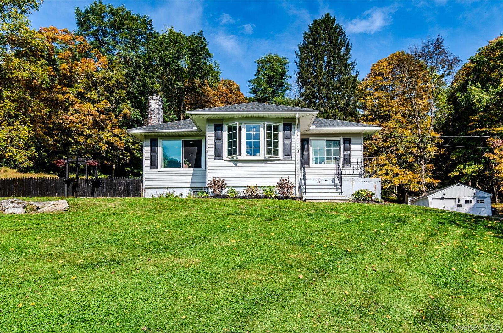 Property Photo:  429 Hunns Lake Road  NY 12581 