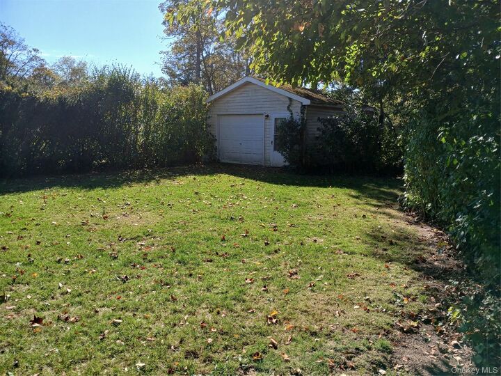 Property Photo:  8 Woodburn Street  NY 11772 
