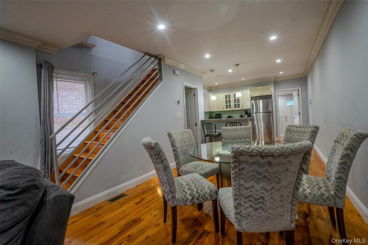 Property Photo:  749 Vincent Avenue  NY 10465 